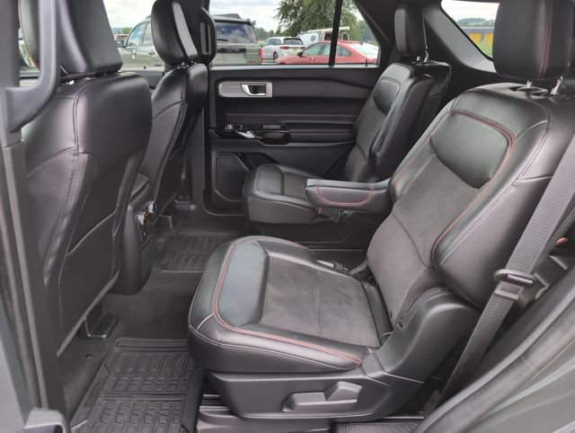 Used 2023 Ford Explorer ST-Line w/ Class IV Trailer Tow Package AWD/4WD image 16