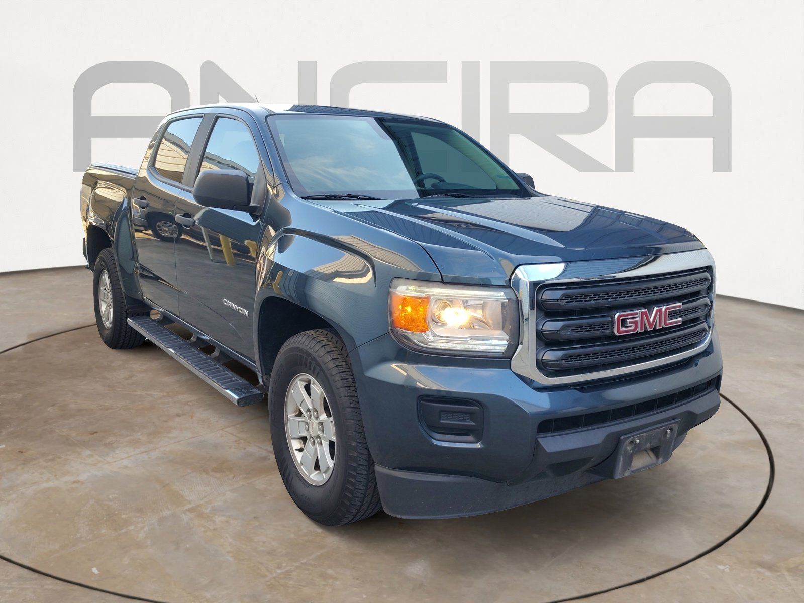Used 2020 GMC Canyon 2WD Crew Cab w/ Convenience Package image 2