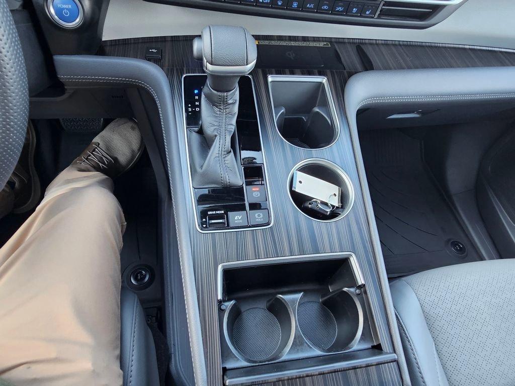 Used 2021 Toyota Sienna Limited image 29