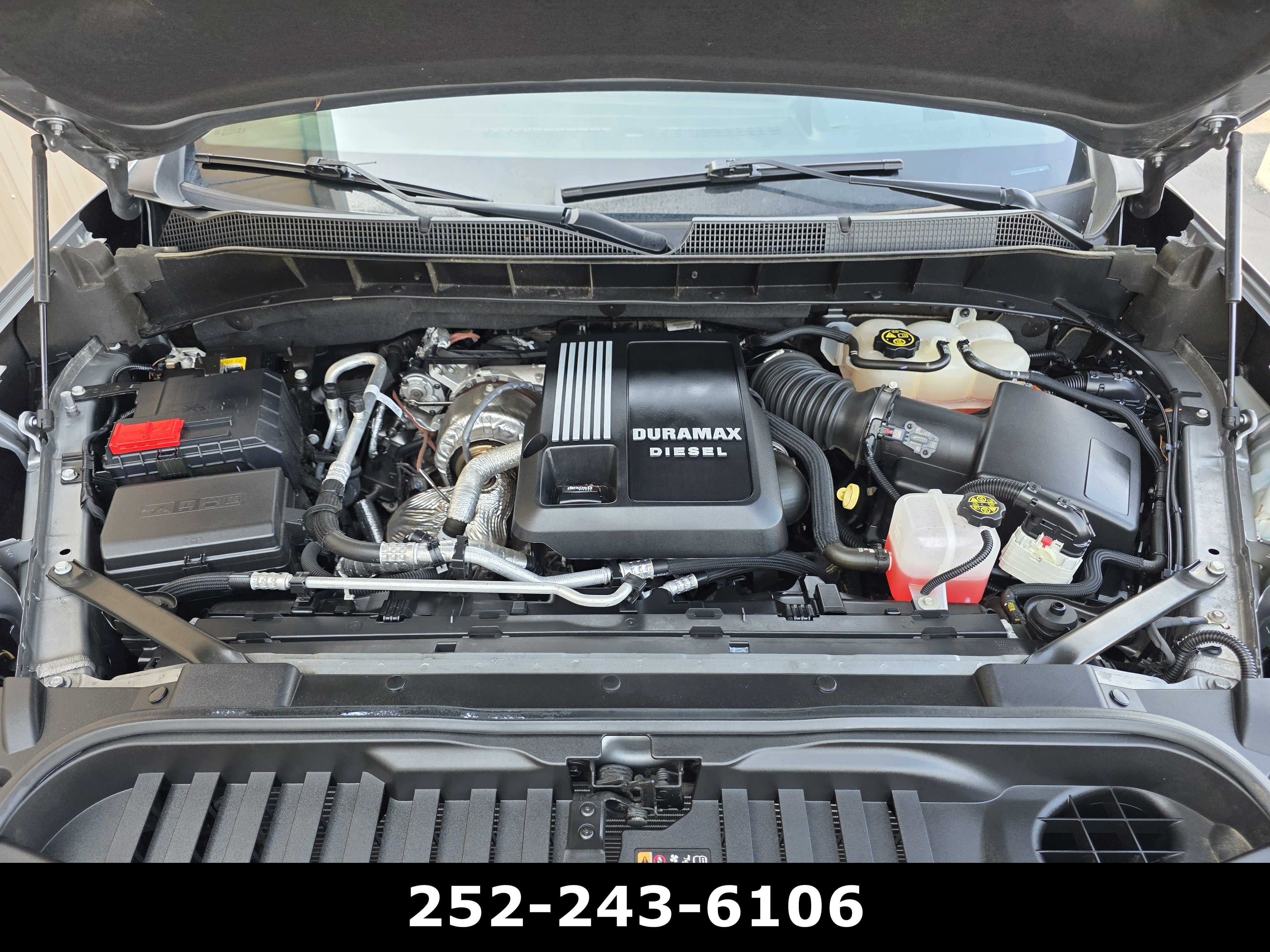 Used 2023 Chevrolet Silverado 1500 LTZ w/ LTZ Premium Package AWD/4WD image 43