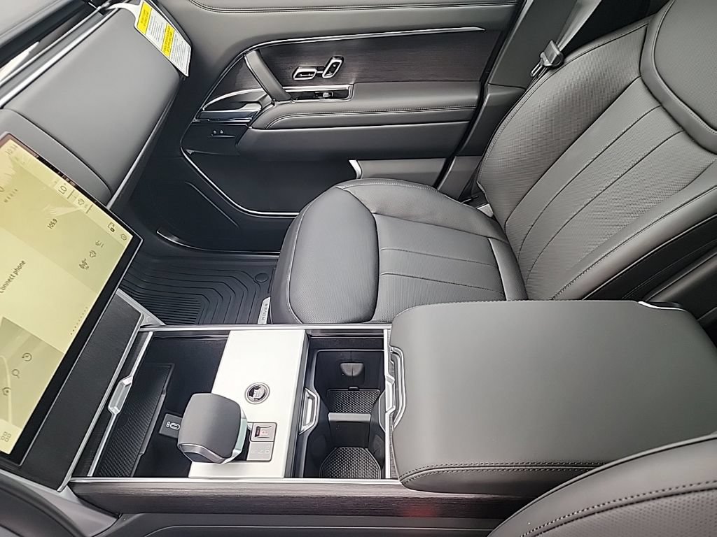 New 2026 Land Rover Range Rover SE AWD/4WD image 12