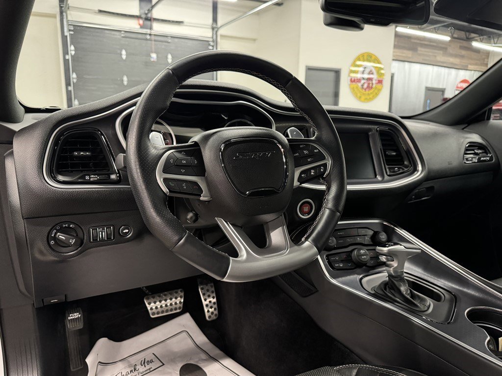 Used 2016 Dodge Challenger SRT w/ Technology Group image 23