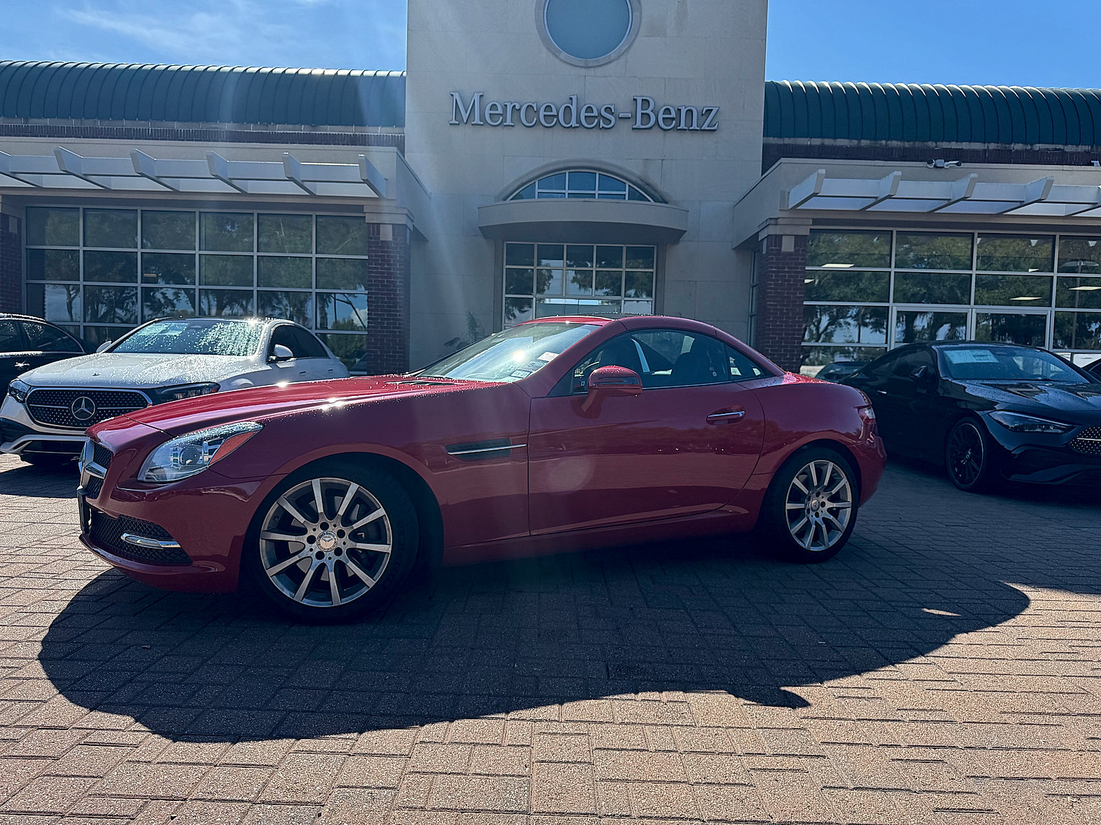 Used 2016 Mercedes-Benz SLK 300 image 2