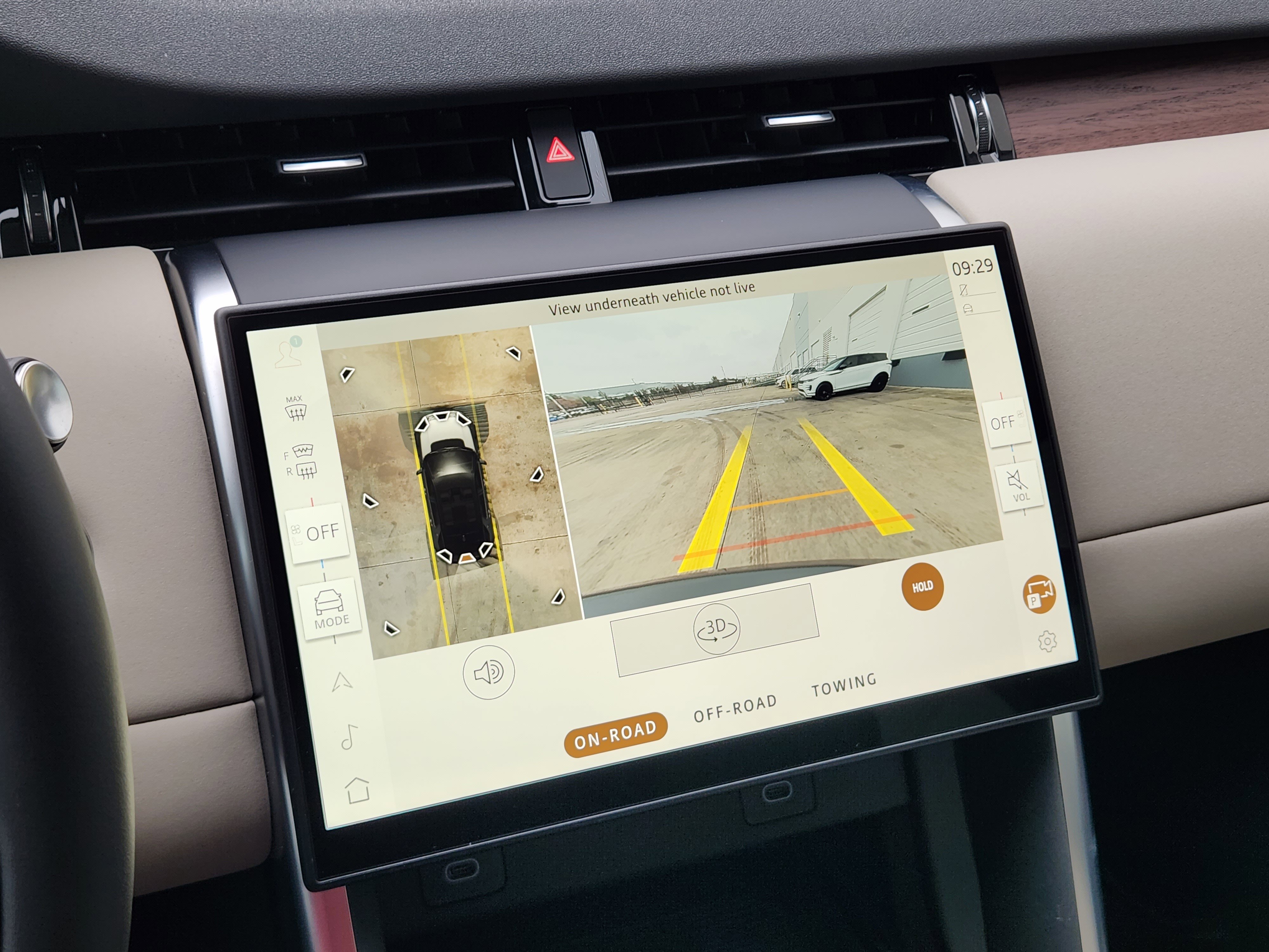 New 2025 Land Rover Discovery Sport S image 19