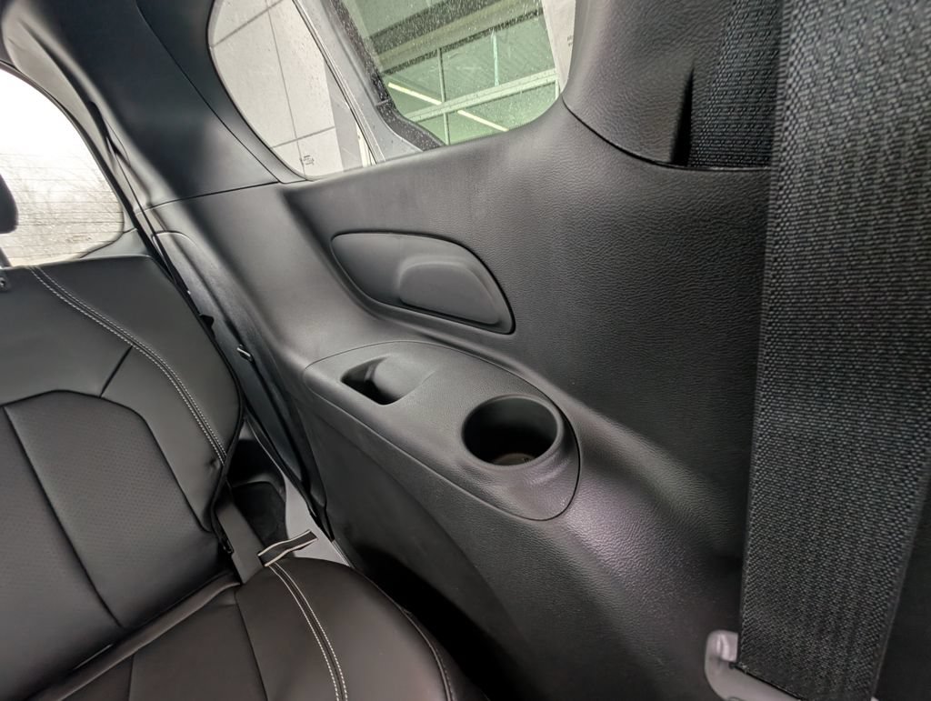 New 2026 Chrysler Pacifica Select w/ S Appearance Package FWD image 33