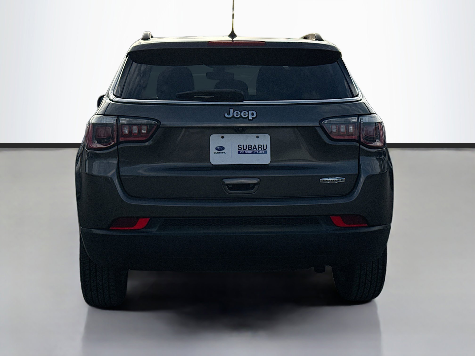 Used 2018 Jeep Compass Latitude image 4