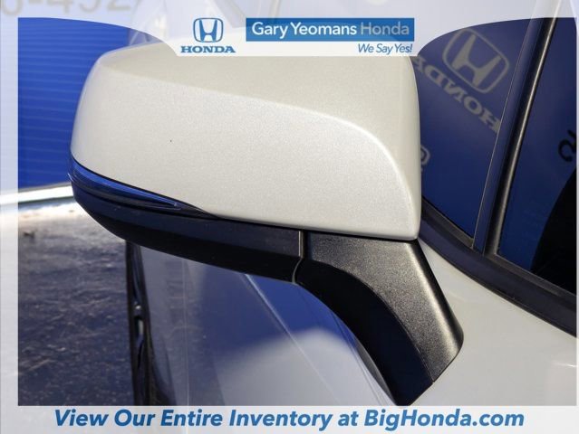 Used 2022 Toyota Corolla Cross XLE image 13