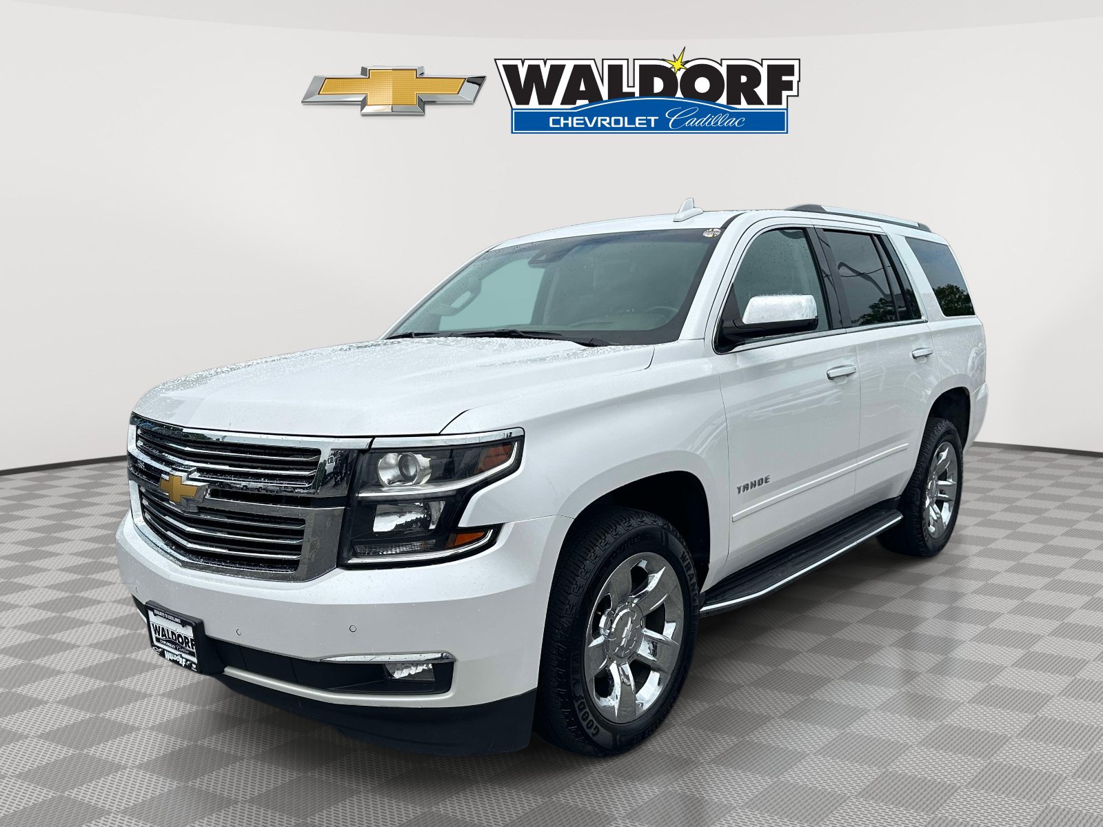 Used 2019 Chevrolet Tahoe Premier AWD/4WD image 3