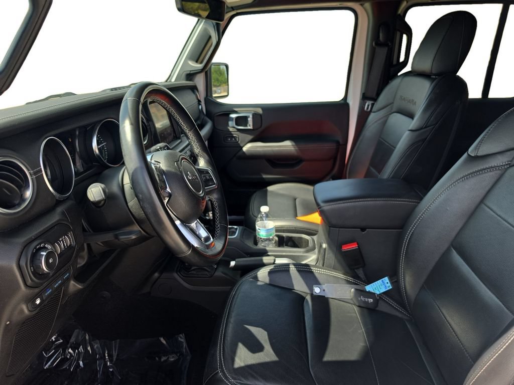 Used 2022 Jeep Wrangler Unlimited Sahara AWD/4WD image 12