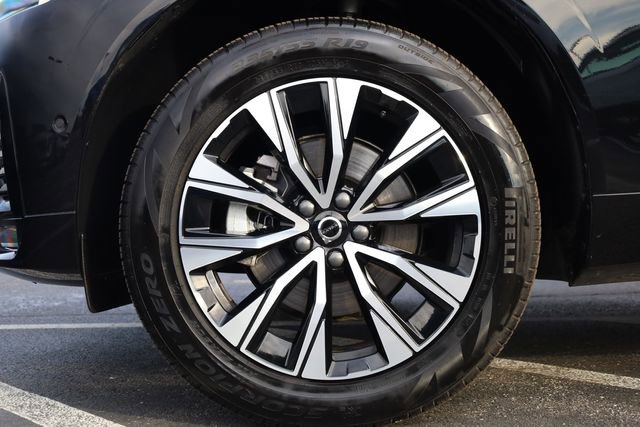 Used 2025 Volvo XC60 B5 Plus image 8