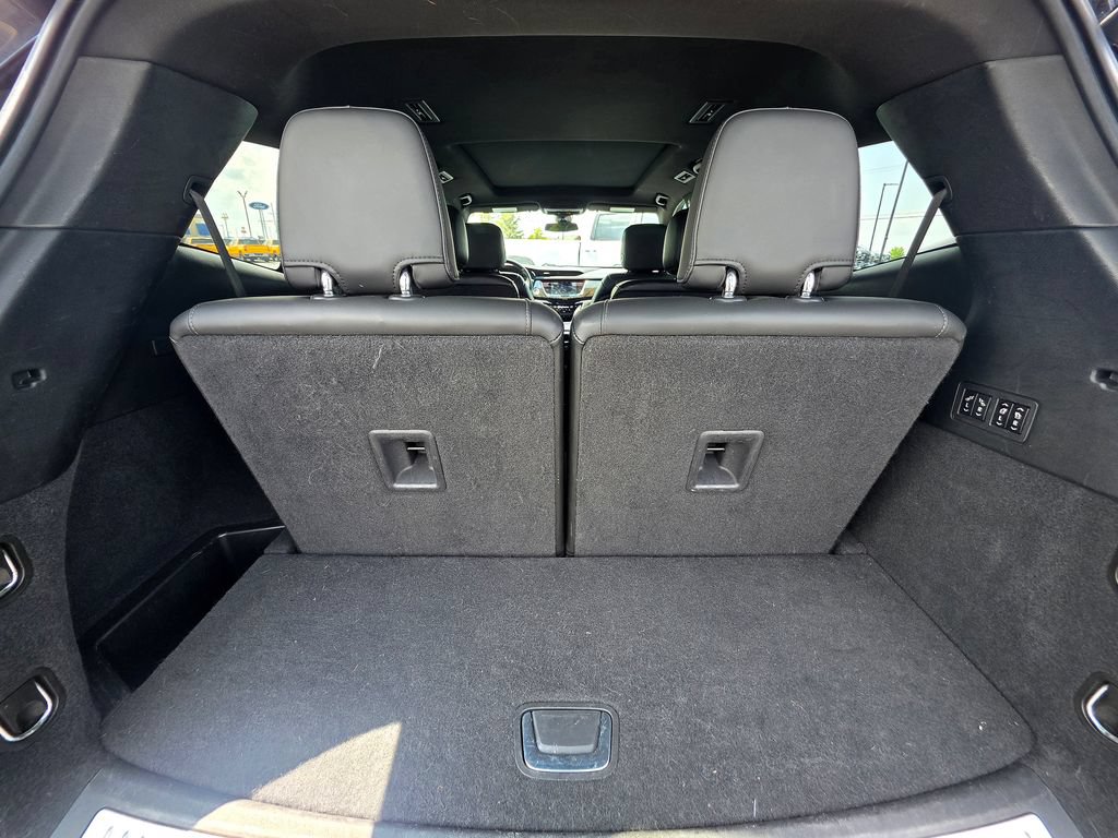 Used 2021 Cadillac XT6 Premium Luxury FWD image 8