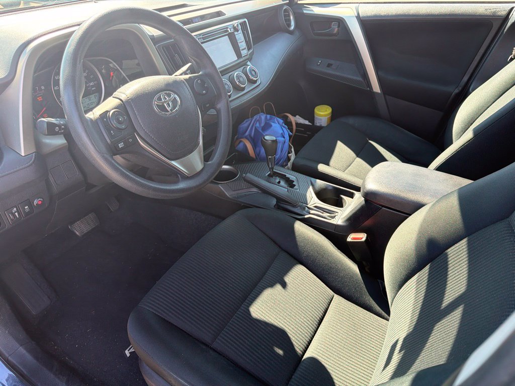 Used 2014 Toyota RAV4 LE FWD image 4