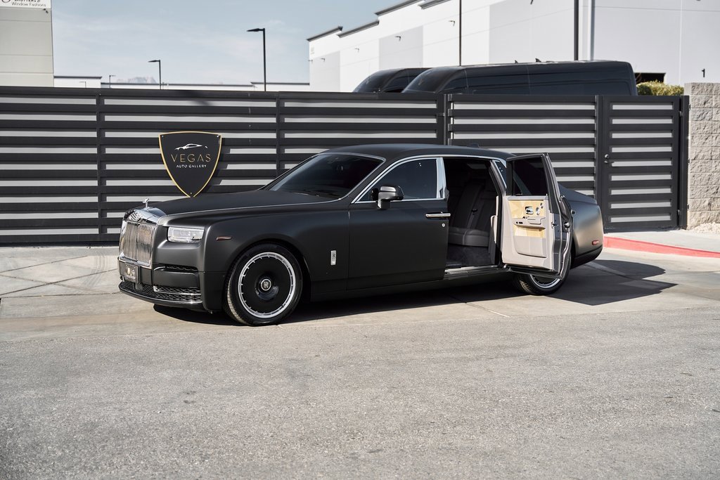 Used 2025 Rolls-Royce Phantom image 95