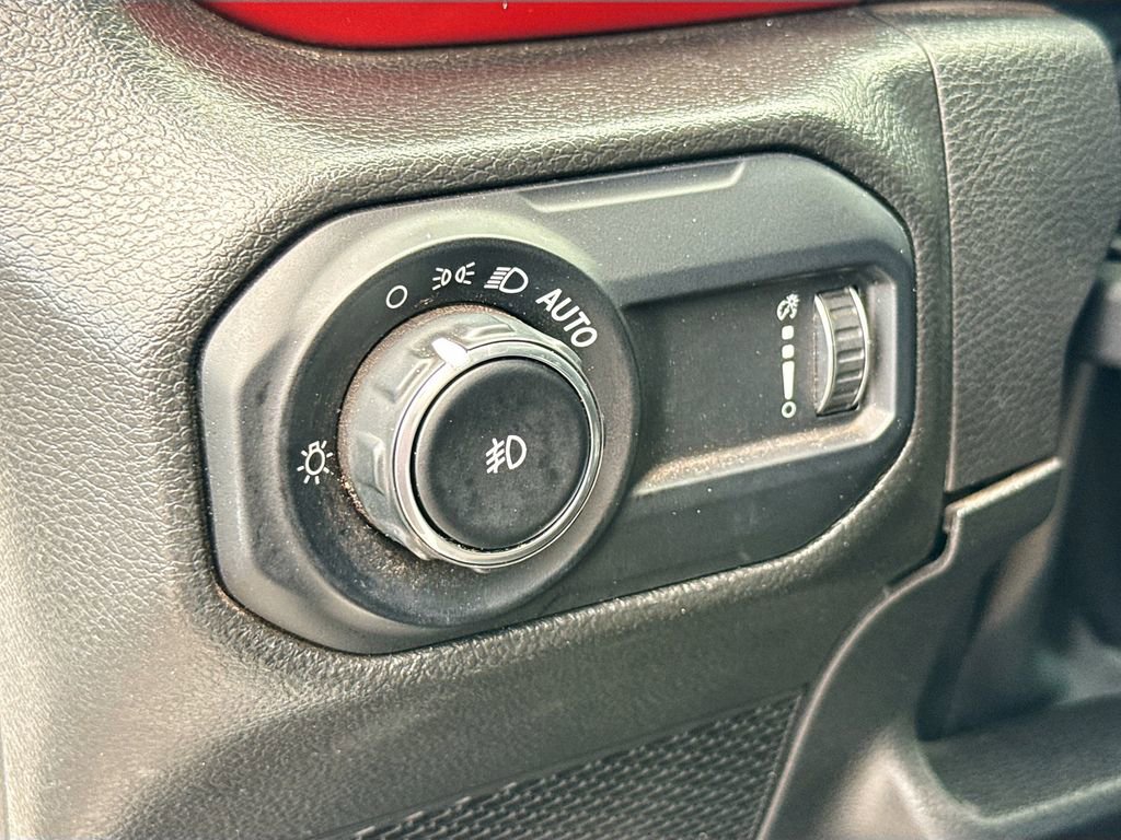 Used 2023 Jeep Wrangler Unlimited Rubicon image 11