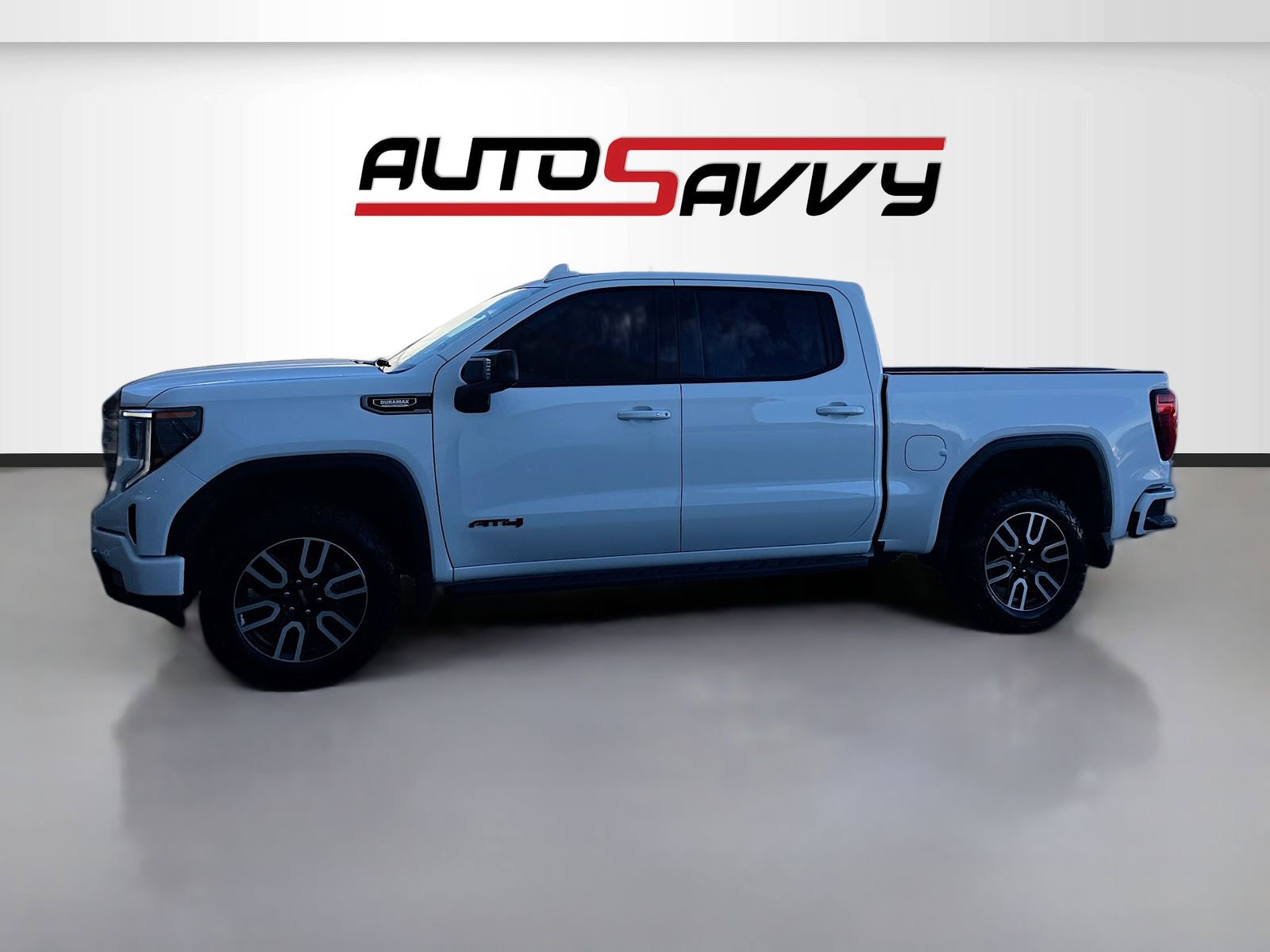 Used 2025 GMC Sierra 1500 AT4 w/ AT4 Premium Package image 4