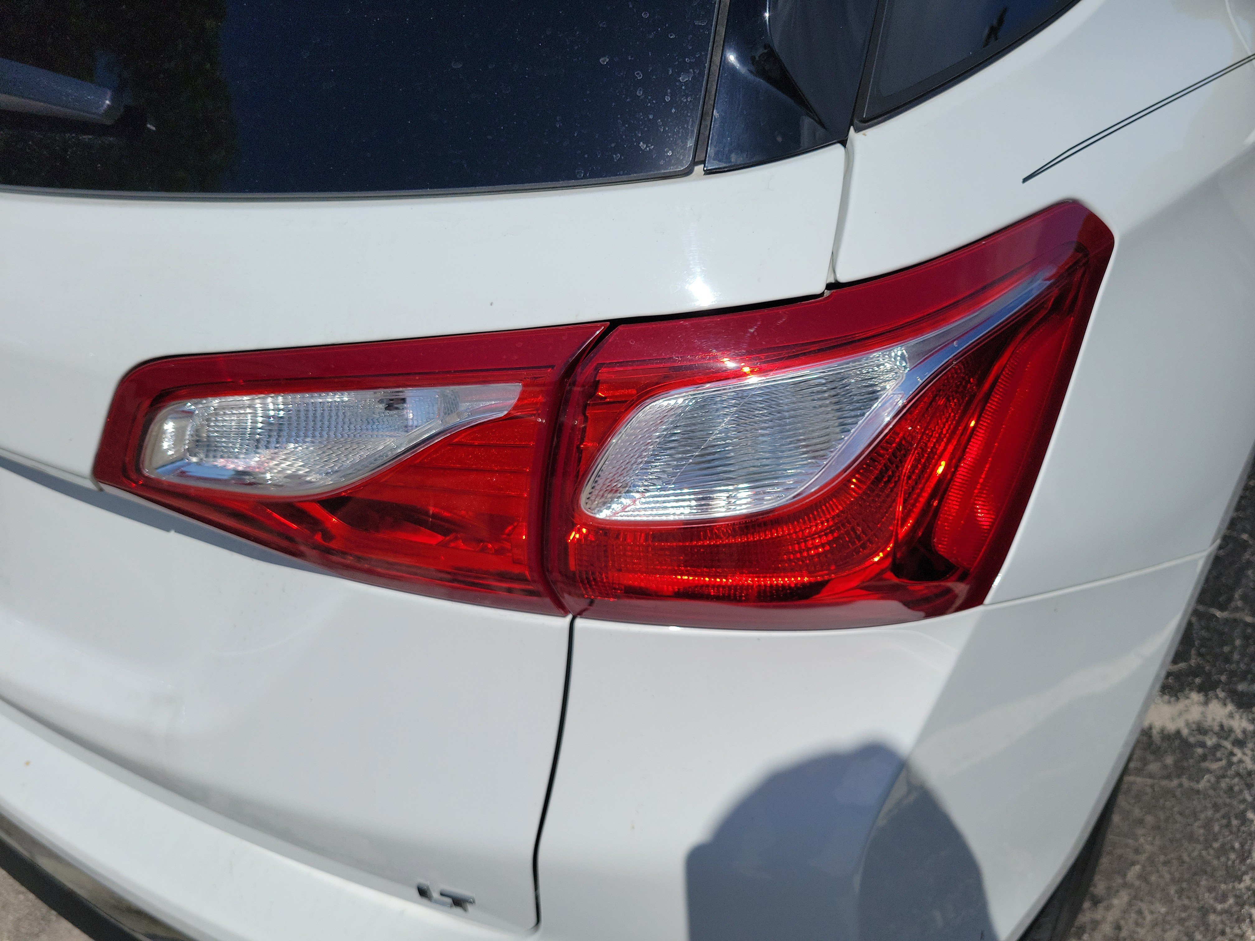 Used 2020 Chevrolet Equinox LT FWD image 10