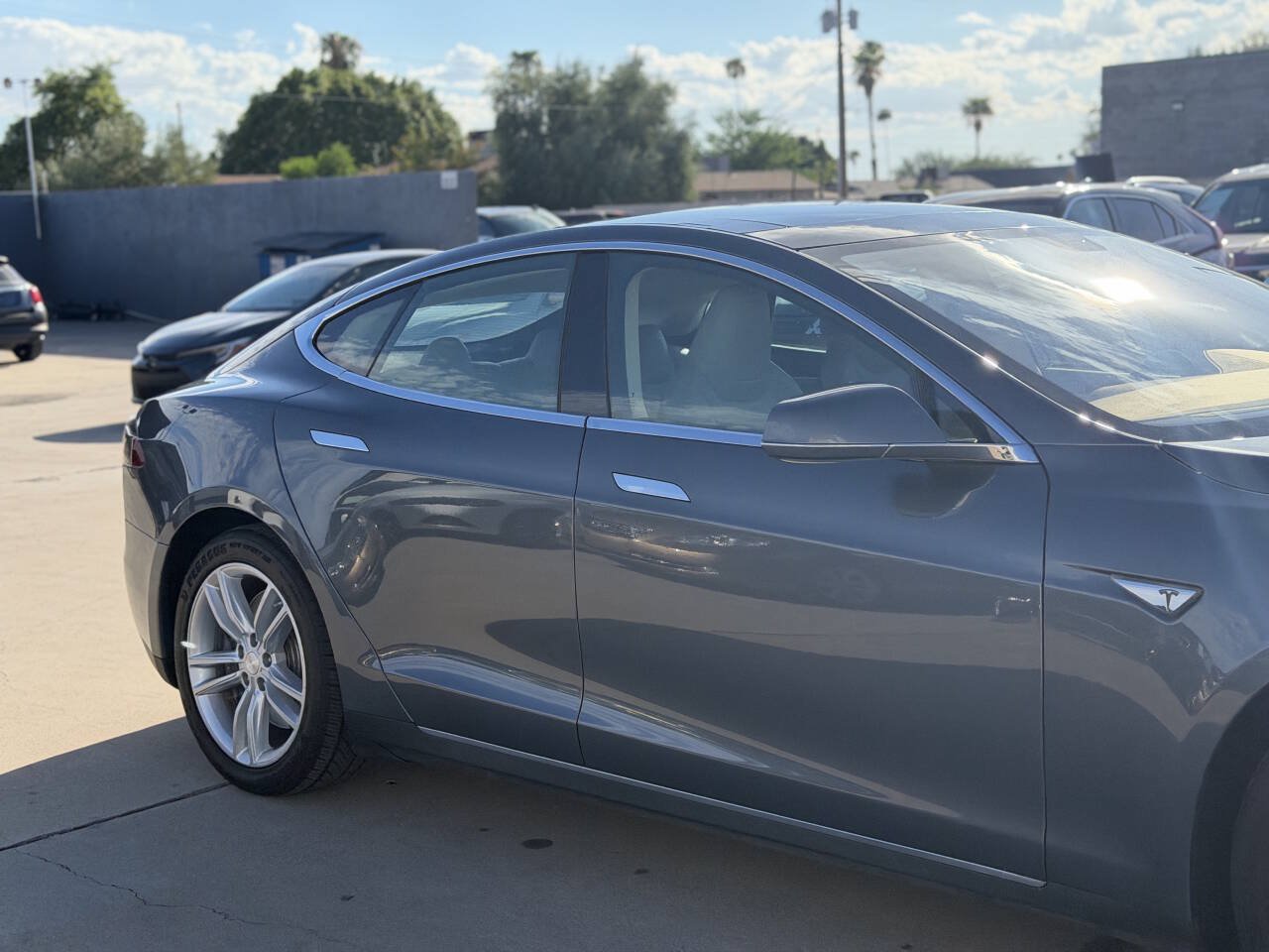 Used 2014 Tesla Model S 85 RWD image 19