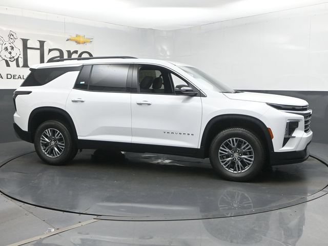 New 2027 Chevrolet Traverse LT w/ LPO, Floor Liner Package AWD/4WD image 1