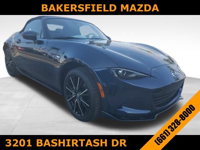 Used 2025 MAZDA MX-5 Miata Grand Touring w/ Appearance Package image 3