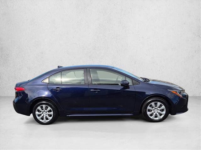 Used 2021 Toyota Corolla LE w/ Carpet Mat Package (TMS) FWD image 4