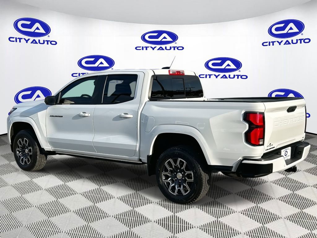 Used 2023 Chevrolet Colorado LT w/ LT Convenience Package III image 6