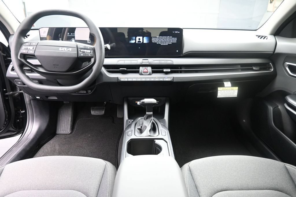 Used 2025 Kia K4 FWD image 9