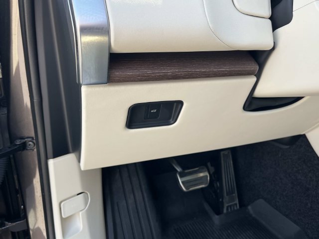 Used 2023 Land Rover Range Rover SE AWD/4WD image 30