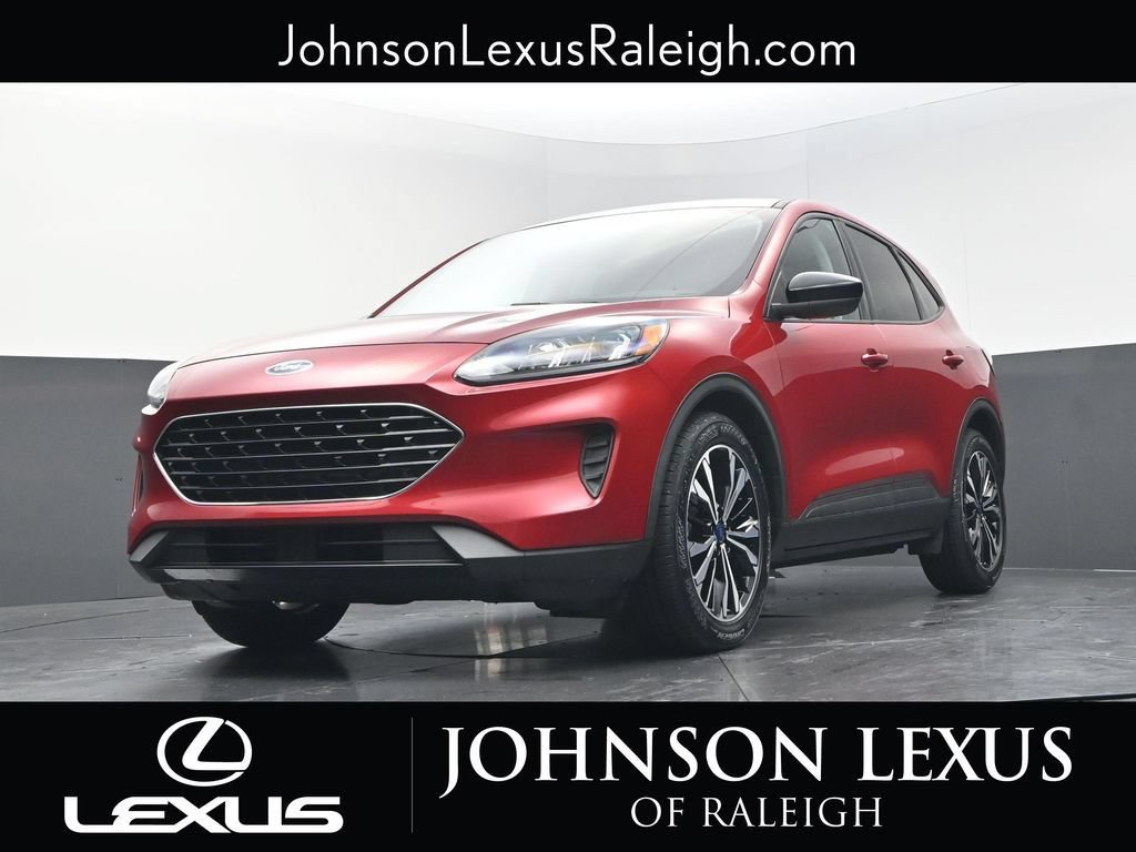 Used 2021 Ford Escape SE w/ SE Sport Appearance Package FWD image 16
