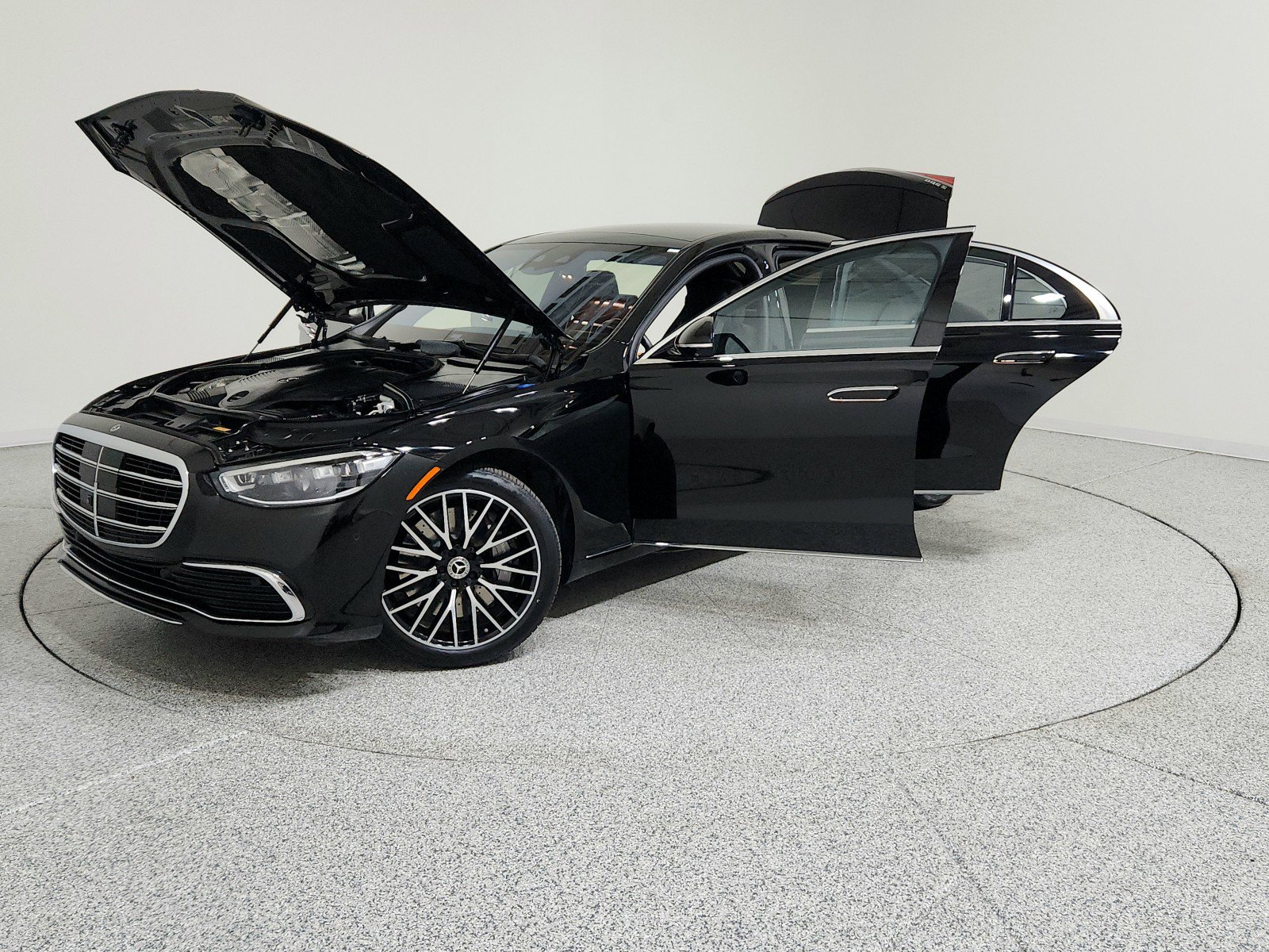 Certified 2023 Mercedes-Benz S 500 4MATIC image 7