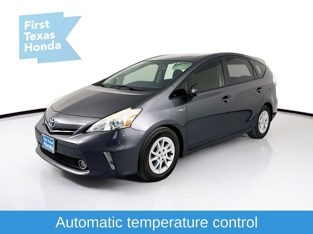 Used 2014 Toyota Prius V Two image 3