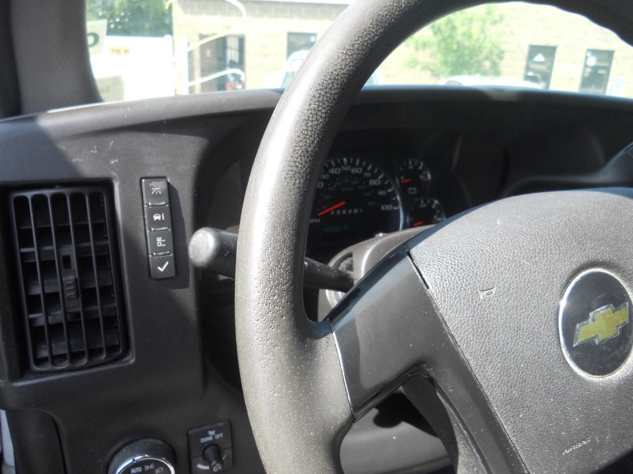 Used 2013 Chevrolet Express 2500 RWD image 20