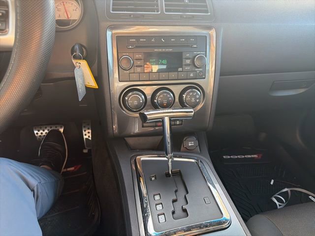 Used 2012 Dodge Challenger SXT image 9