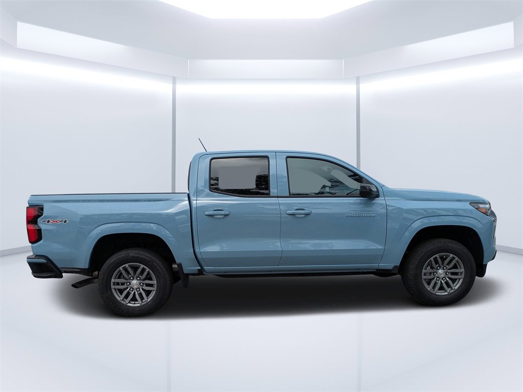 New 2025 Chevrolet Colorado LT w/ LT Convenience Package image 2