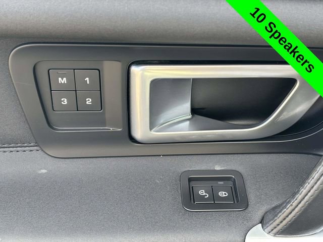 Used 2016 Land Rover Discovery Sport HSE image 10