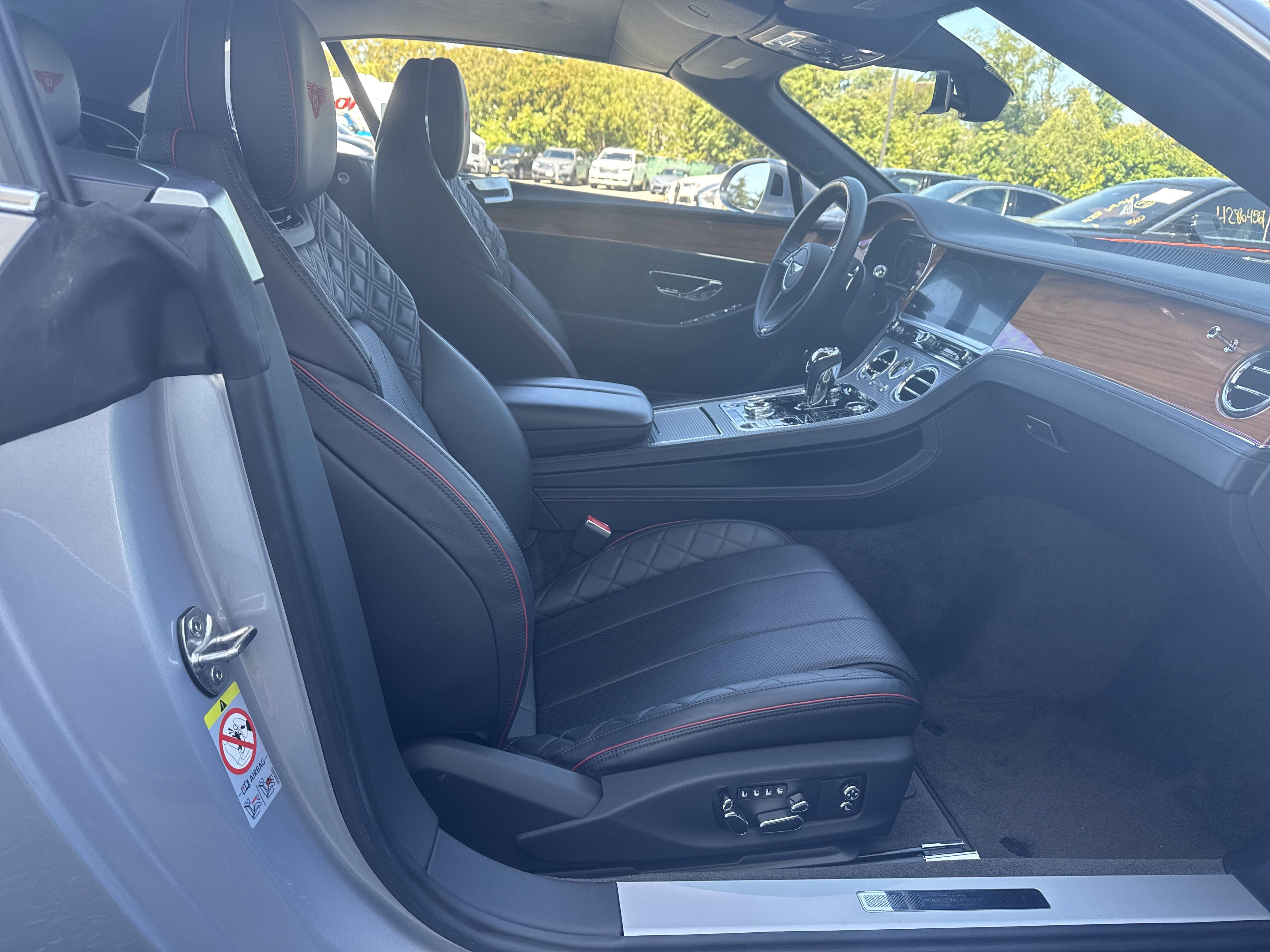 Used 2020 Bentley Continental GT image 2