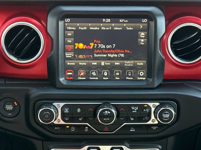 Used 2023 Jeep Gladiator Rubicon w/ LED Lighting Group AWD/4WD image 12