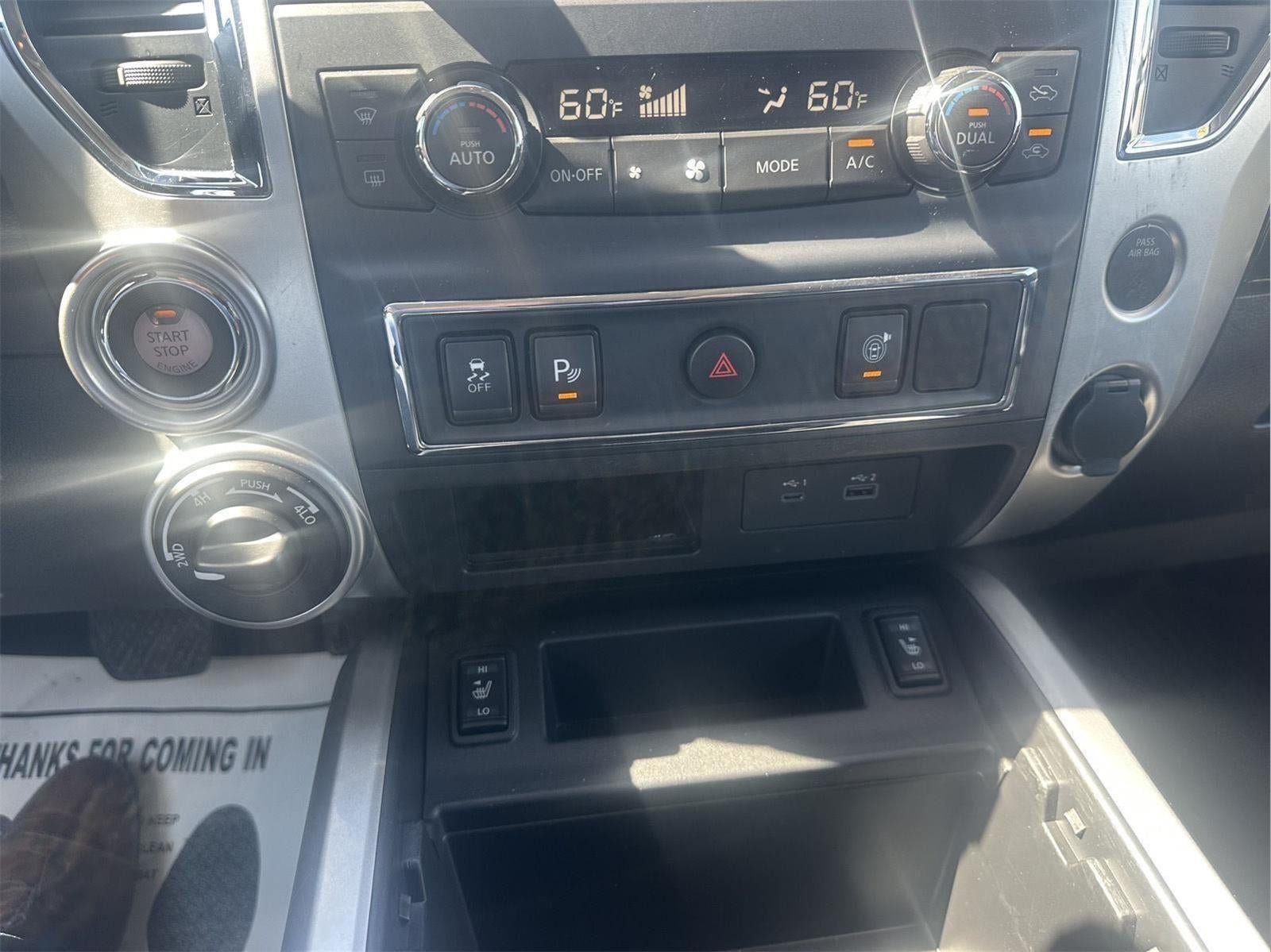 Used 2020 Nissan Titan SV w/ SV Convenience Package AWD/4WD image 26
