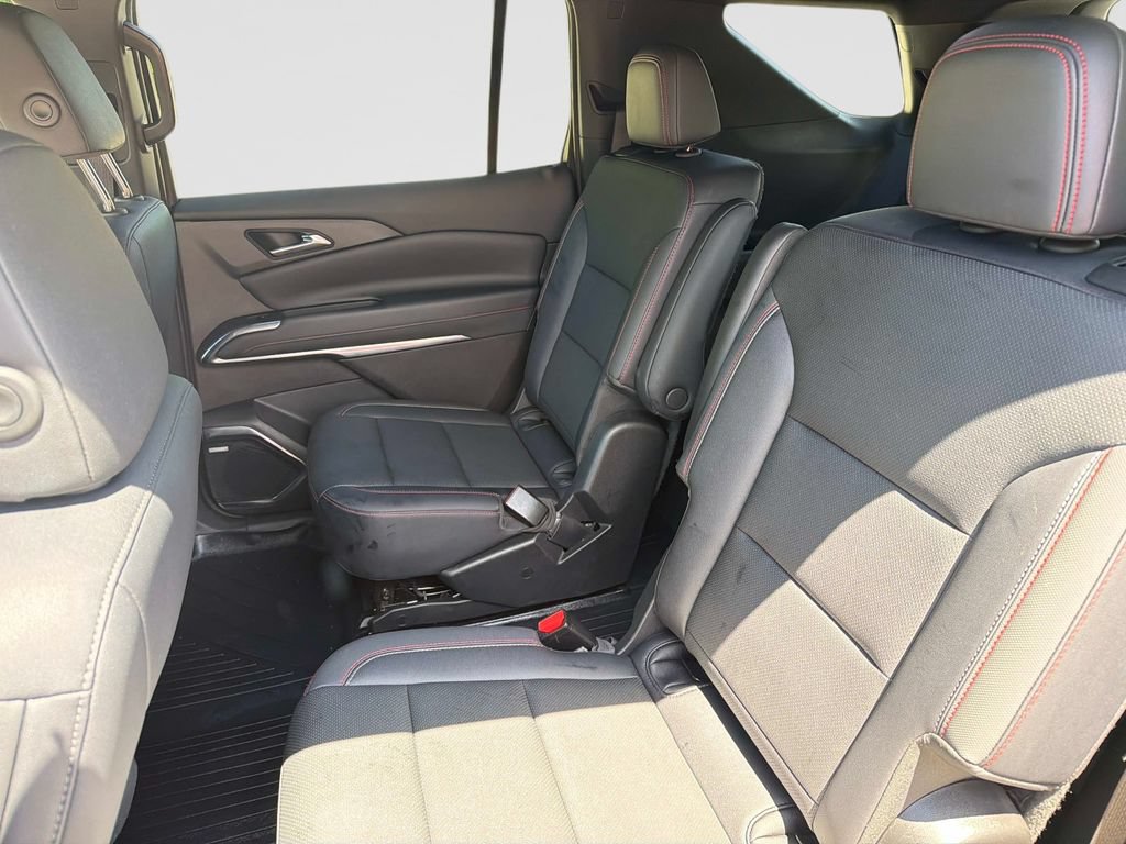 Used 2025 Chevrolet Traverse Z71 w/ Enhanced Driving Package AWD/4WD image 14