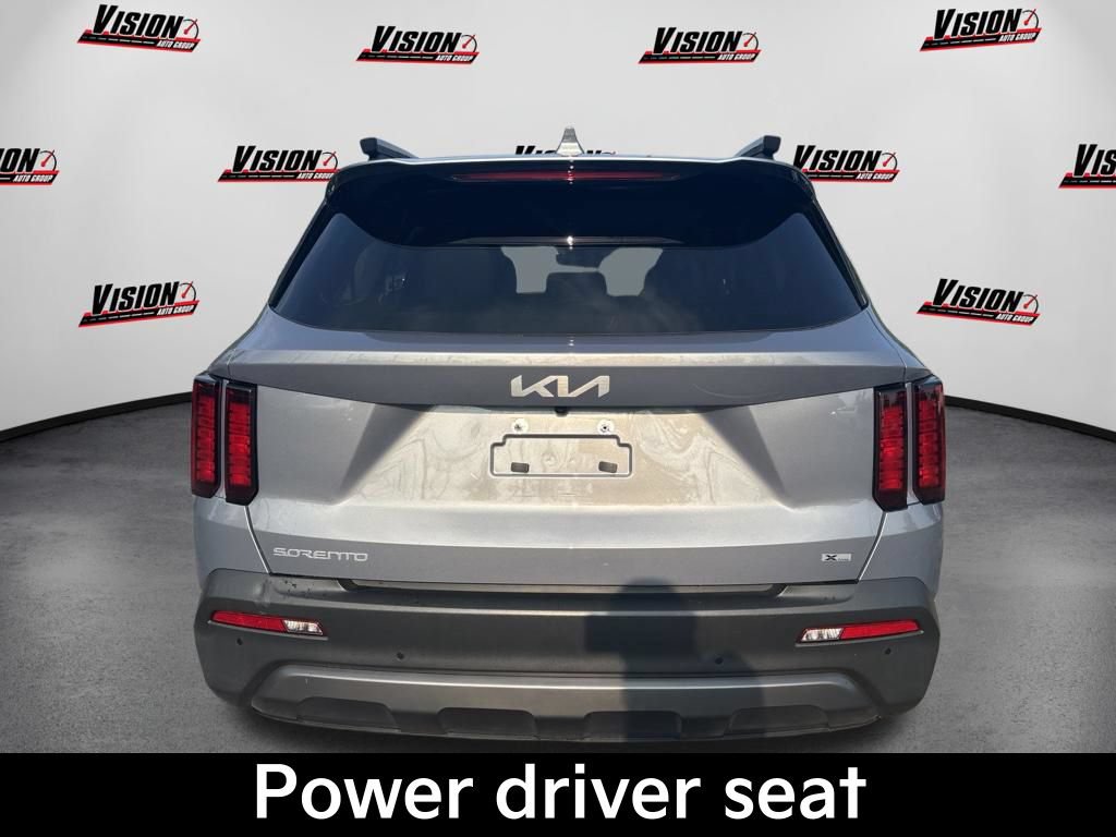 Certified 2023 Kia Sorento S w/ Panoramic Sunroof Package AWD/4WD image 8