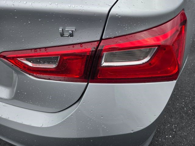 Used 2017 Chevrolet Malibu LT w/ Leather Package image 14