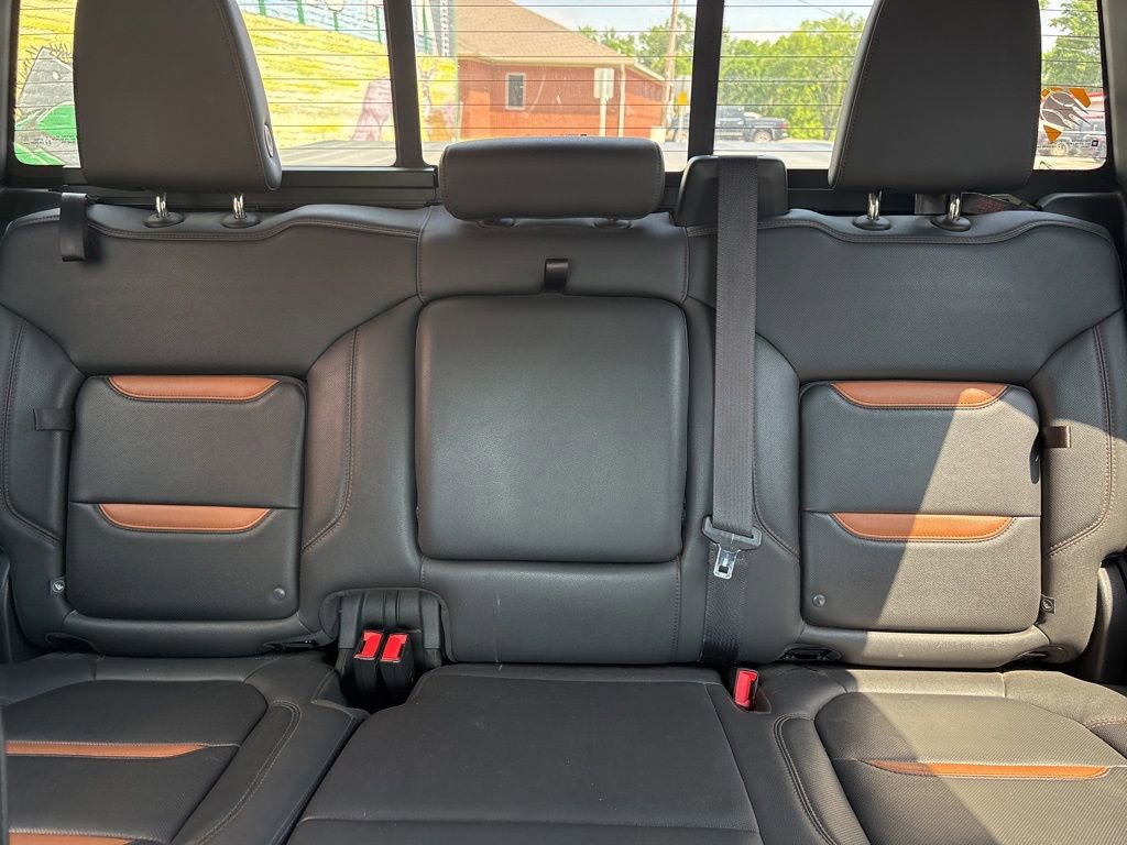 Used 2021 GMC Sierra 1500 AT4 w/ AT4 Premium Package AWD/4WD image 21