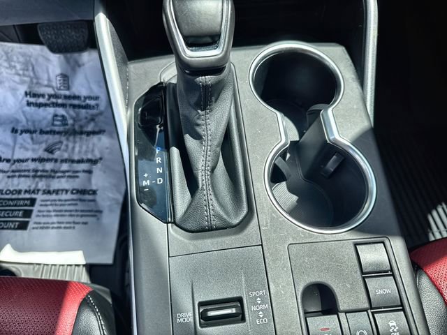 Used 2024 Toyota Highlander XSE image 28