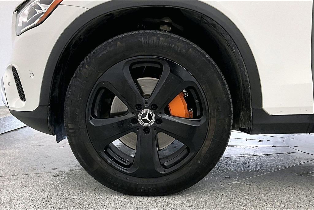 Used 2023 Mercedes-Benz GLC 300 4MATIC Coupe image 12