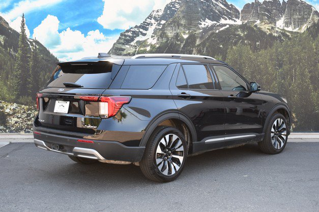 Used 2025 Ford Explorer Platinum w/ LUX Leather Package AWD/4WD image 3