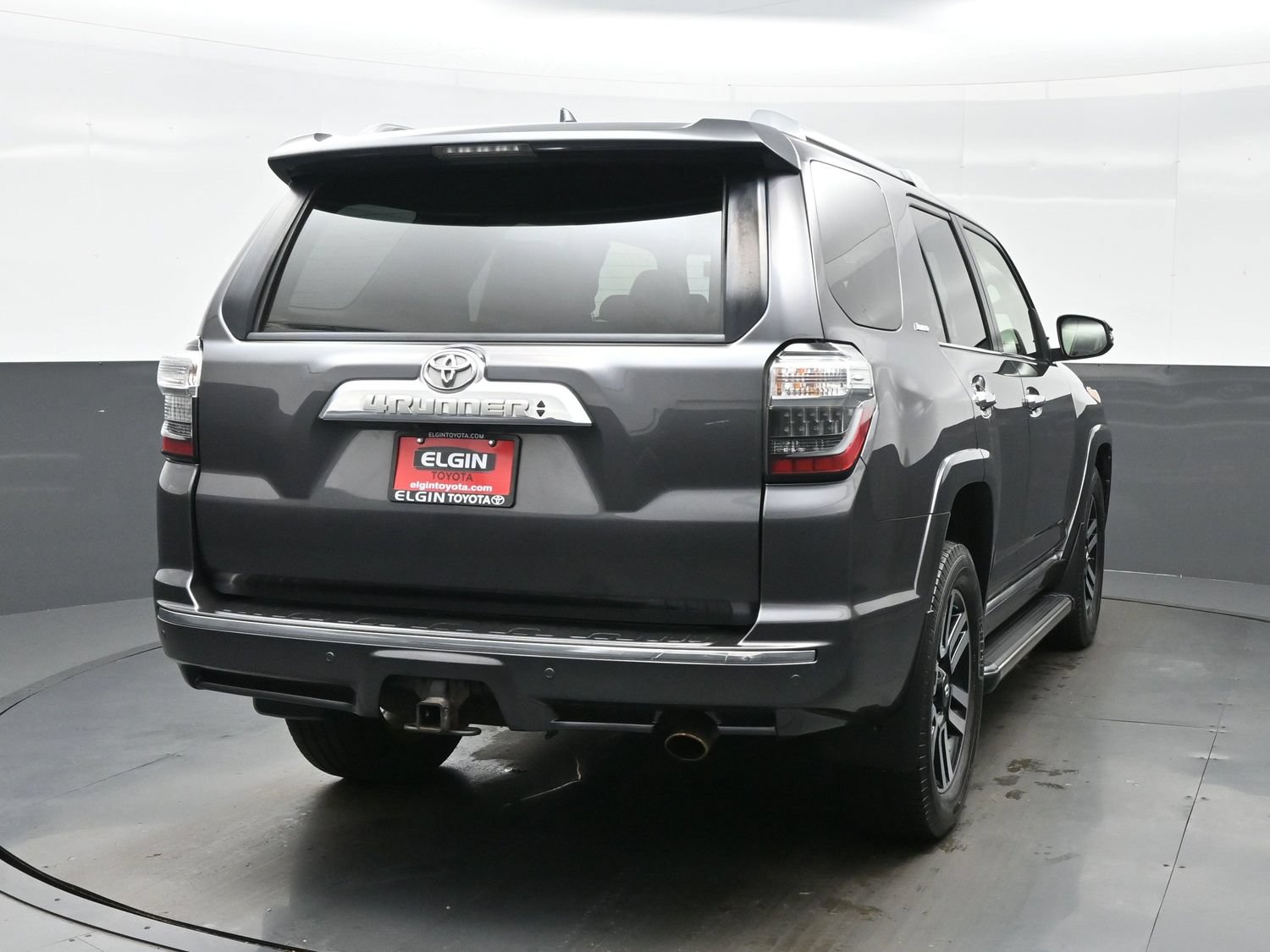 Used 2018 Toyota 4Runner Limited AWD/4WD image 5