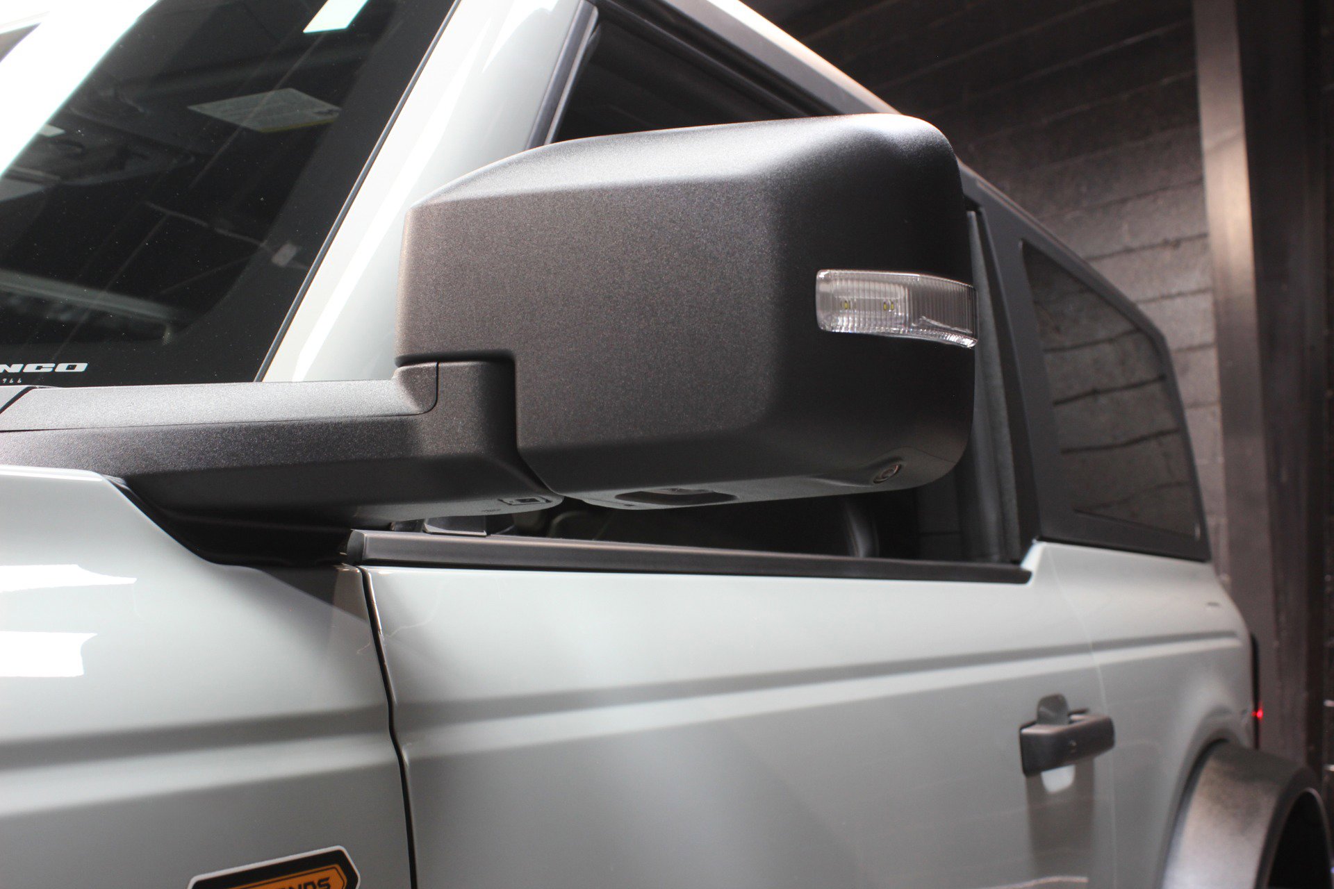 Used 2022 Ford Bronco Badlands image 19