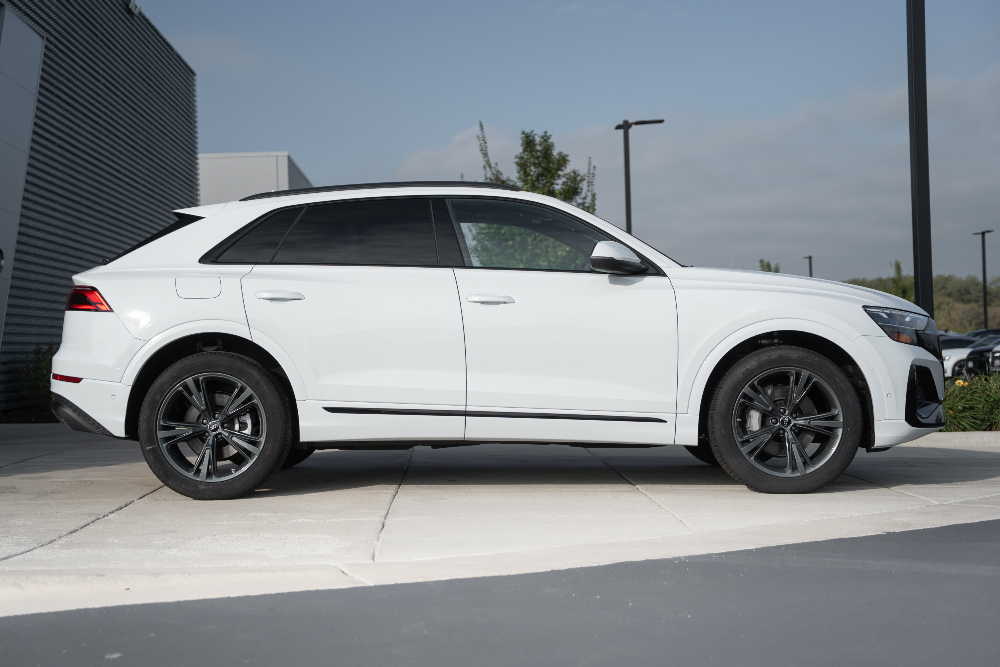 New 2026 Audi Q8 Premium image 3