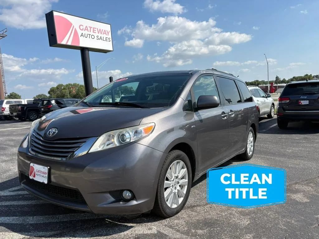 Used 2017 Toyota Sienna XLE Premium