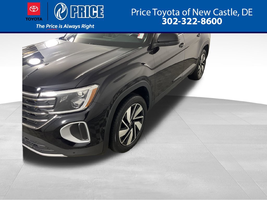 Used 2025 Volkswagen Atlas SE AWD/4WD image 1