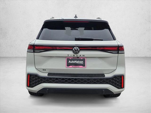 New 2026 Volkswagen Tiguan SE R-Line FWD image 8